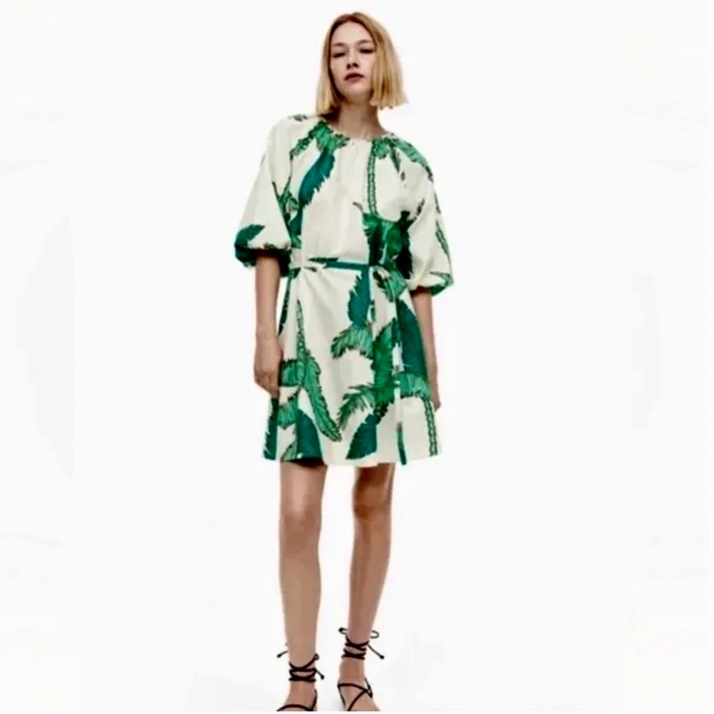H&M tie belt dress green palm print Sz S
